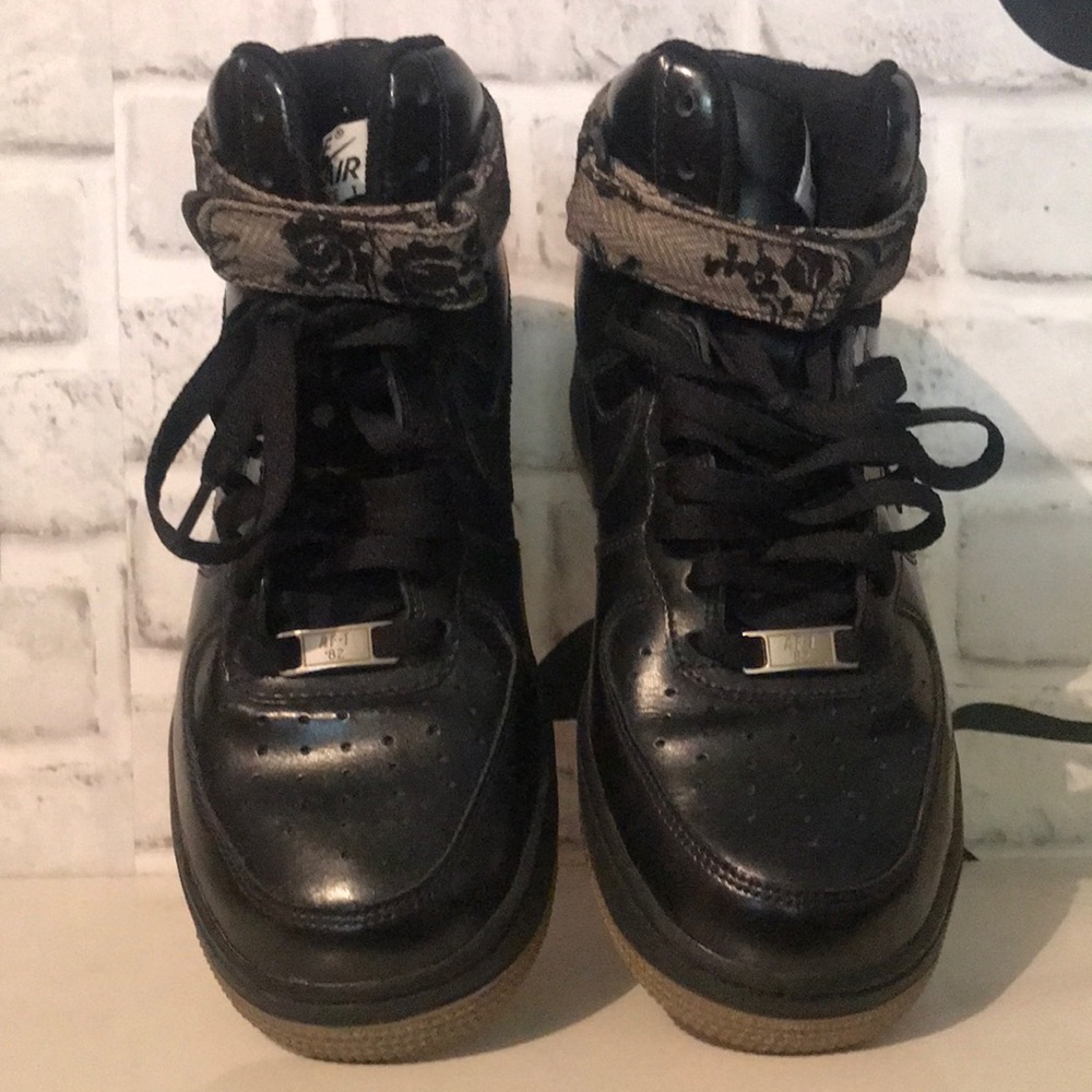 NIKE ladies. Air FORCE 1